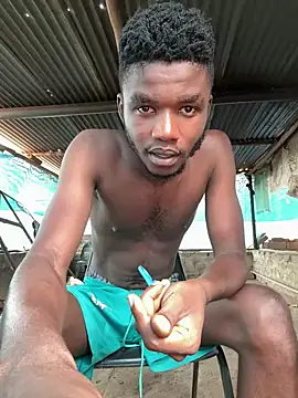 Snapshot of HottSledge chatting on 12-28-24, 12:45 HottSledge online show from 12-28-24, 12:45