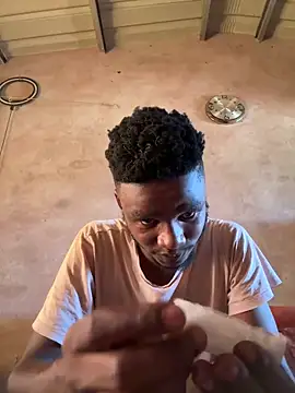 Snapshot of HottSledge chatting on 03-08-25, 12:41 HottSledge online show from 03-08-25, 12:41