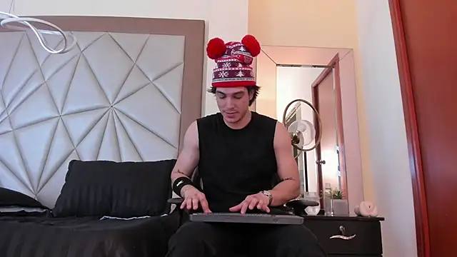 Karimferrer online show from 12-07-24, 03:36