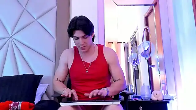 Karimferrer online show from 12-24-24, 08:00