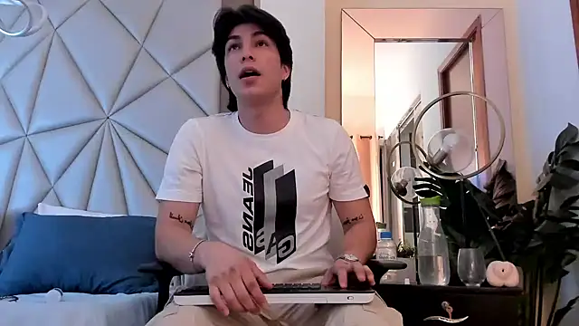 Karimferrer online show from 01-07-25, 07:20