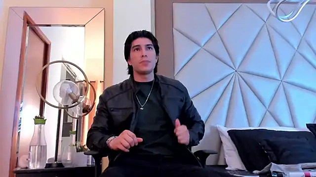 Karimferrer online show from 01-30-25, 08:32