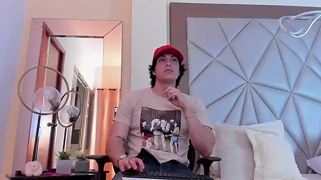 Karimferrer online show from 02-05-25, 07:18