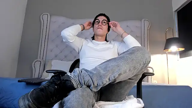 Karimferrer online show from 11-05-25, 07:36