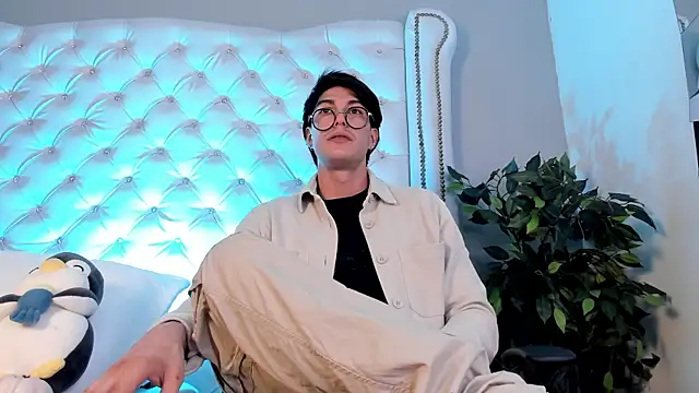 Karimferrer online show from 02-28-26, 03:51