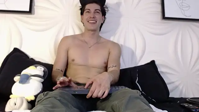 Karimferrer online show from 03-11-26, 03:45