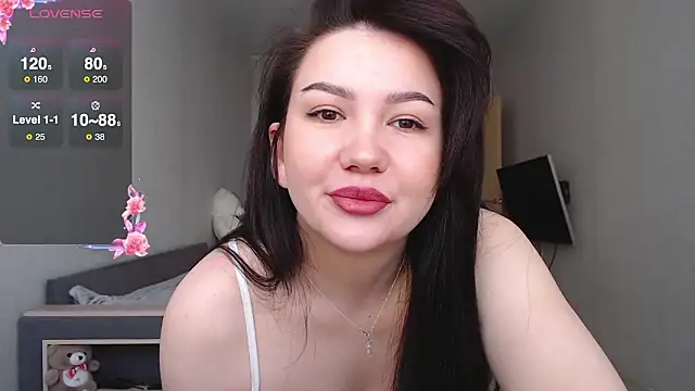 Snapshot of AlexaCruze chatting on 02-13-26, 12:12 AlexaCruze online show from 02-13-26, 12:12