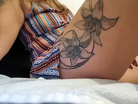 sweethotmilf888 online show from 06-18-26, 12:20