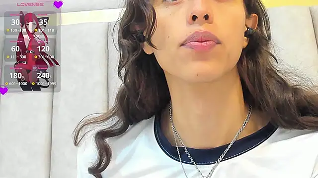 Snapshot of FreyaMoller chatting on 12-19-24, 06:34 FreyaMoller online show from 12-19-24, 06:34