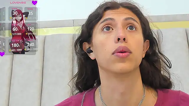 Snapshot of FreyaMoller chatting on 12-20-24, 03:31 FreyaMoller online show from 12-20-24, 03:31