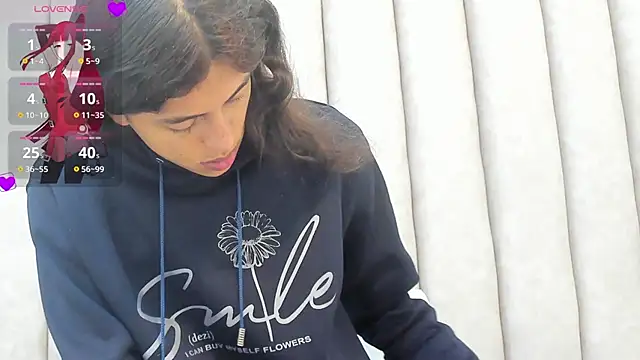 Snapshot of FreyaMoller chatting on 01-11-25, 07:16 FreyaMoller online show from 01-11-25, 07:16