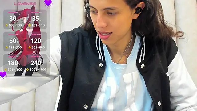 Snapshot of FreyaMoller chatting on 03-10-25, 07:18 FreyaMoller online show from 03-10-25, 07:18