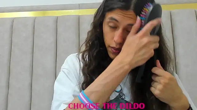 Snapshot of FreyaMoller chatting on 09-08-25, 06:51 FreyaMoller online show from 09-08-25, 06:51