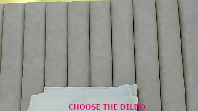 Snapshot of FreyaMoller chatting on 09-19-25, 07:47 FreyaMoller online show from 09-19-25, 07:47