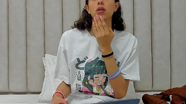 Snapshot of FreyaMoller chatting on 10-16-25, 07:15 FreyaMoller online show from 10-16-25, 07:15