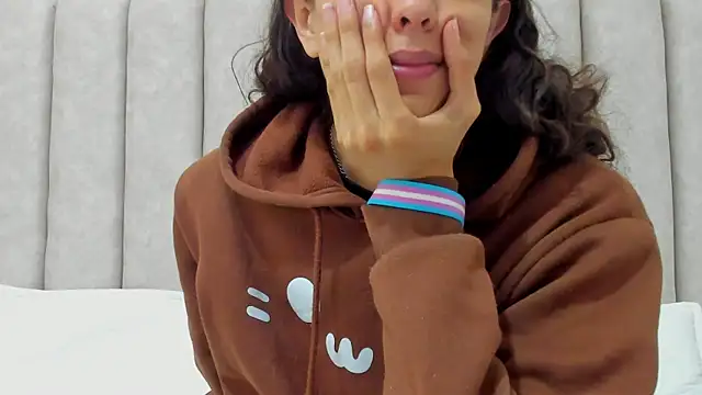 Snapshot of FreyaMoller chatting on 10-28-25, 07:16 FreyaMoller online show from 10-28-25, 07:16