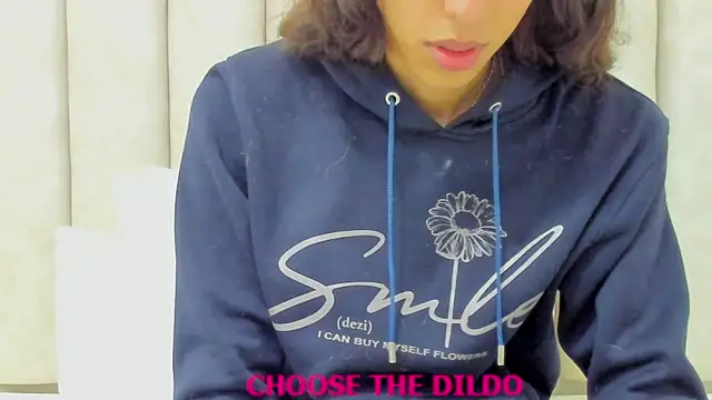 Snapshot of FreyaMoller chatting on 11-01-25, 06:21 FreyaMoller online show from 11-01-25, 06:21