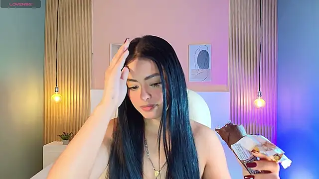 EmilyWalker11 online show from 03-09-25, 04:49