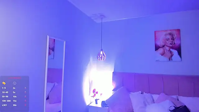 sophie alice  online show from 10-14-25, 01:01