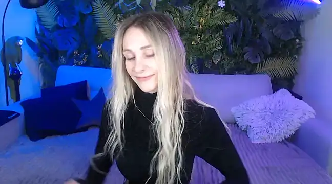 Horny Blond online show from 12-03-24, 09:11