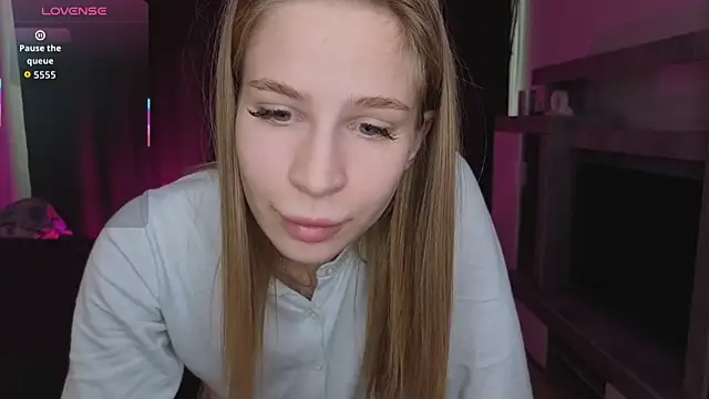 Elis Fox online show from 03-13-26, 11:06