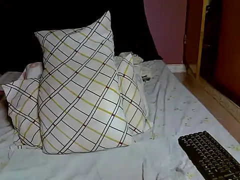 Queen petite  online show from 02-12-26, 09:59