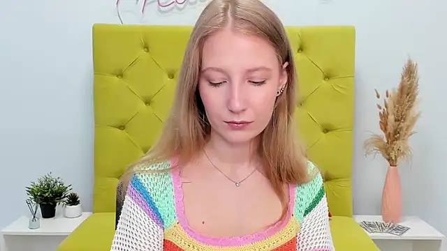 LolaWilsons online show from 05-05-26, 06:21