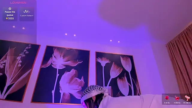 SamanthaConnor  online show from 01-23-25, 10:11