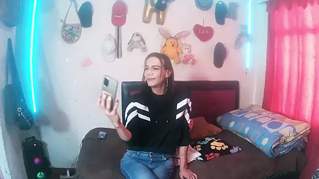 alexxa dirty online show from 05-20-26, 09:43