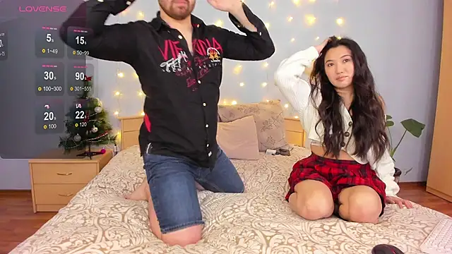 NikkiNSerdron online show from 12-17-24, 04:34