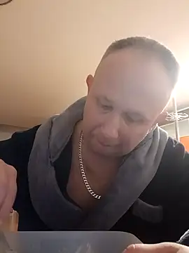 dikas45xxx online show from 12-31-24, 06:37