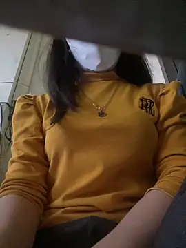 Tuongvy05 online show from 12-20-24, 02:30