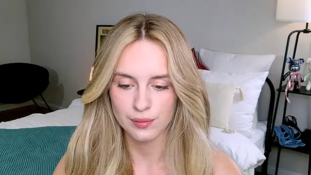 RozzitaBedberry online show from 09-27-25, 01:27