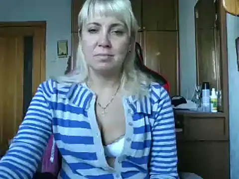 IrinaB1 online show from 10-15-25, 06:24