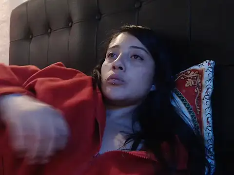 Dulcekat online show from 05-06-26, 07:41