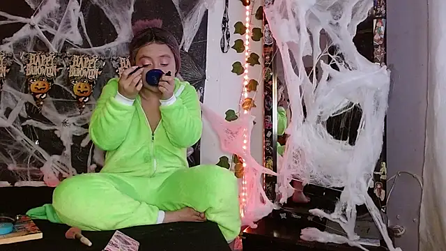 the lesbian game online show from 11-01-25, 03:30