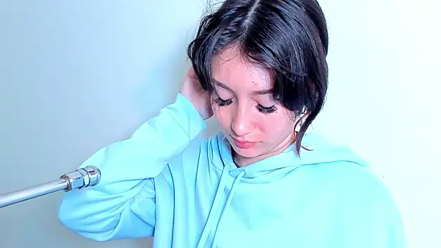 lizzy davis 1 online show from 02-05-26, 03:44