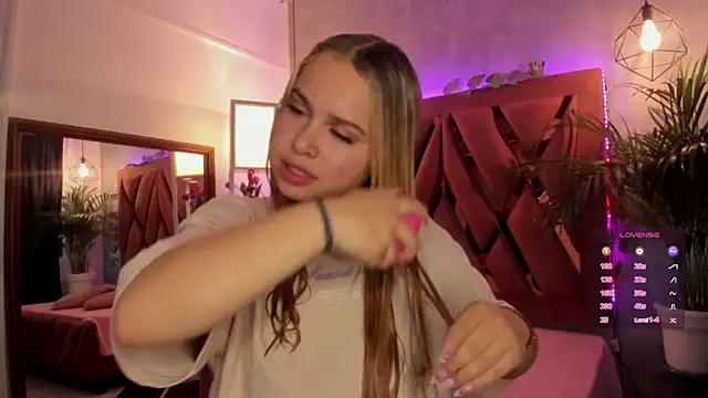 Haelycute online show from 01-26-25, 11:50