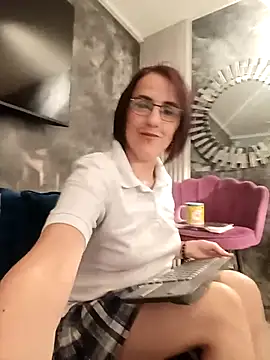 IsisBlake online show from 09-26-25, 05:28