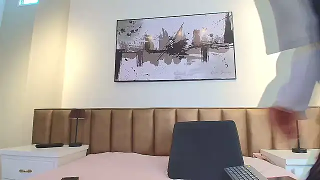 HannaBrave online show from 02-21-26, 07:26