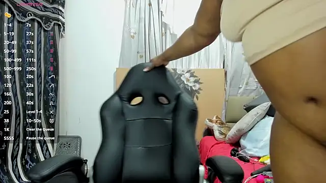 Snapshot of lilybaudyn_ chatting on 02-23-26, 05:10 lilybaudyn online show from 02-23-26, 05:10