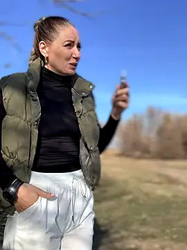 Crazy-Rosa online show from 11-11-25, 07:52