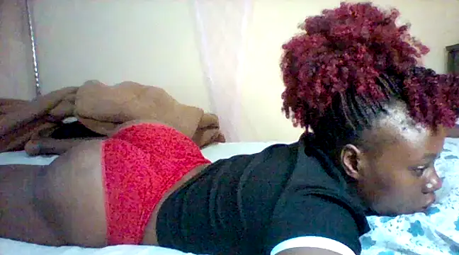 Snapshot of EBONYVANILLA02 chatting on 02-11-25, 12:27 EBONYVANILLA02 online show from 02-11-25, 12:27