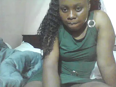 Snapshot of EBONYVANILLA02 chatting on 04-12-26, 04:12 EBONYVANILLA02 online show from 04-12-26, 04:12