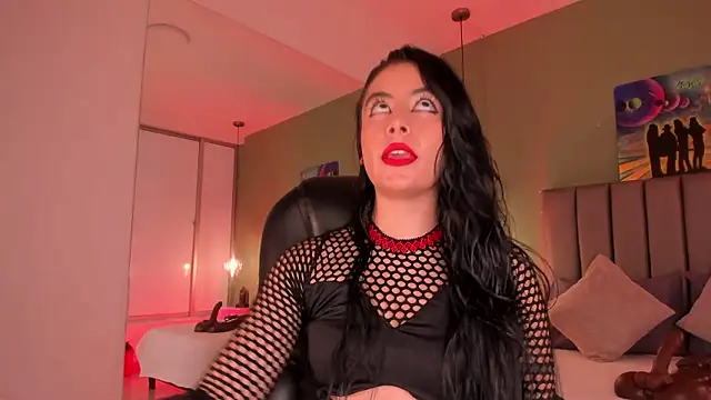 Snapshot of Samaanthaa_ chatting on 01-15-26, 02:43 Samaanthaa online show from 01-15-26, 02:43