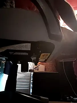 Snapshot of Gillygilly76 chatting on 10-16-25, 01:34 Gillygilly76 online show from 10-16-25, 01:34