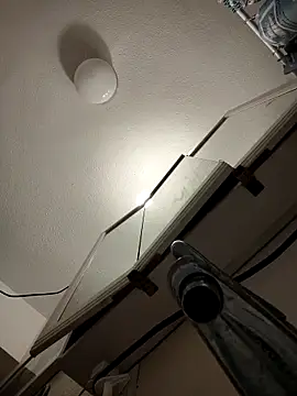 Snapshot of Gillygilly76 chatting on 10-17-25, 11:18 Gillygilly76 online show from 10-17-25, 11:18