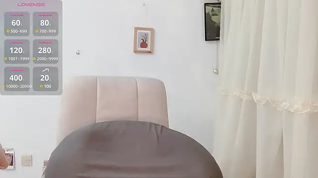 hhjiaxuan online show from 03-10-25, 05:50