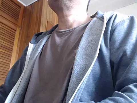 lover camer online show from 10-27-25, 01:48