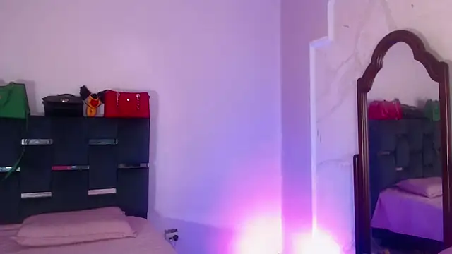 Snapshot of sexy-luna-star-ts chatting on 11-02-25, 09:50 sexy-luna-star-ts online show from 11-02-25, 09:50